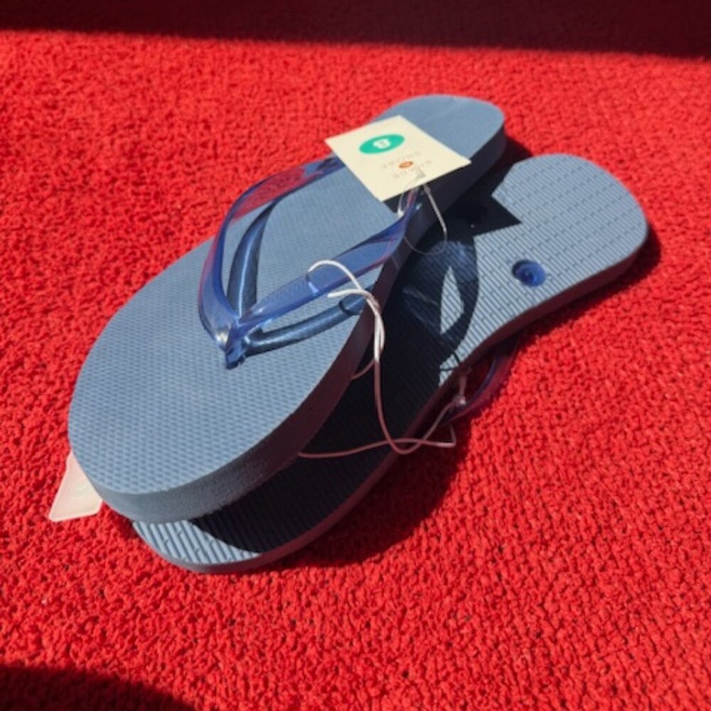 Shade & Shore Blue Flip Flops - Womens size 8